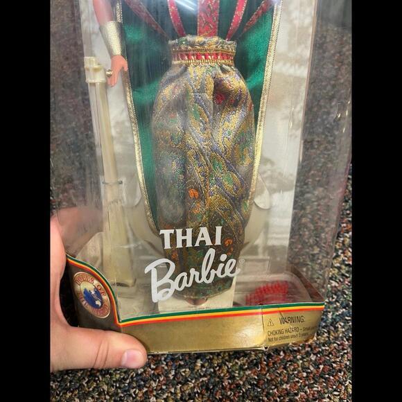 Thai Barbie Collector‎ Edition Dolls of the World Mattel NEW Traditional - Picture 3 of 8